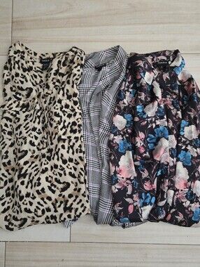 LOT 3 torrid Blouses